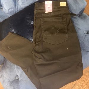 Brand new Levi’s 8S skinny jeans